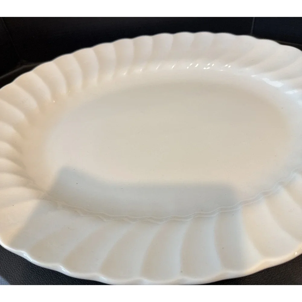 Churchill England Staffordshire White Fluted Swirled Edge Platter Serving‎ 14